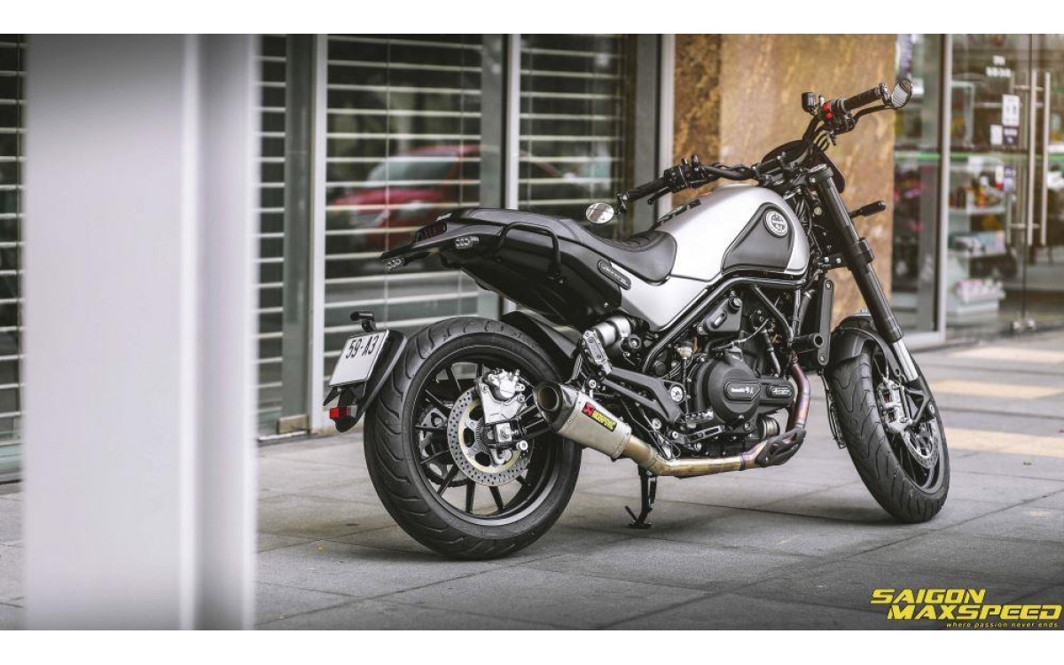 Benelli Leoncino 500 bản độ đầy sức hút của Nữ Biker Việt