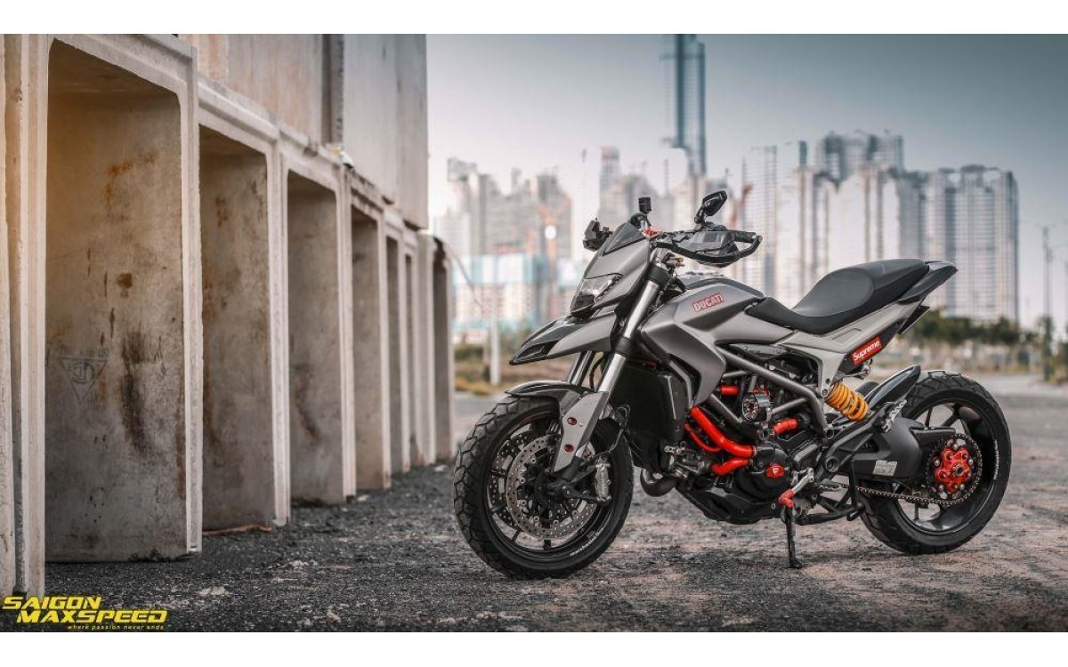 Ducati Hyperstrada 821 lên đồ chơi cực chất tại Saigon MaxSpeed