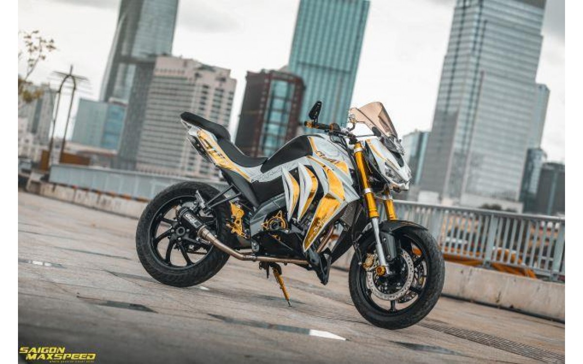 Yamaha FZ150i độ tiến hóa thành thành siêu phẩm Kawasaki Z1000 