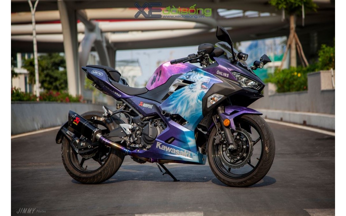 Kawasaki Ninja 400 độ Galaxy &quot;Sư tử trắng&quot; ấn tượng tại Sài Gòn