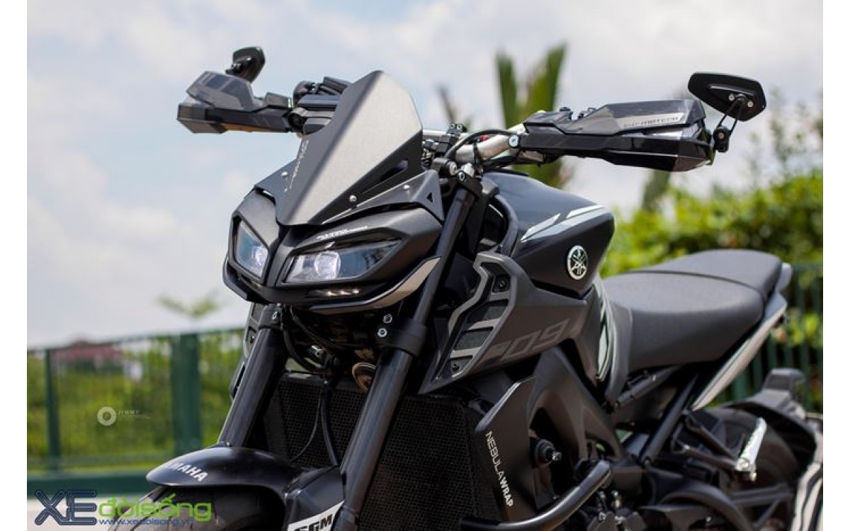 Yamaha MT-09 &quot;Matte Black&quot; độ cực ngầu của Saigon Maxspeed